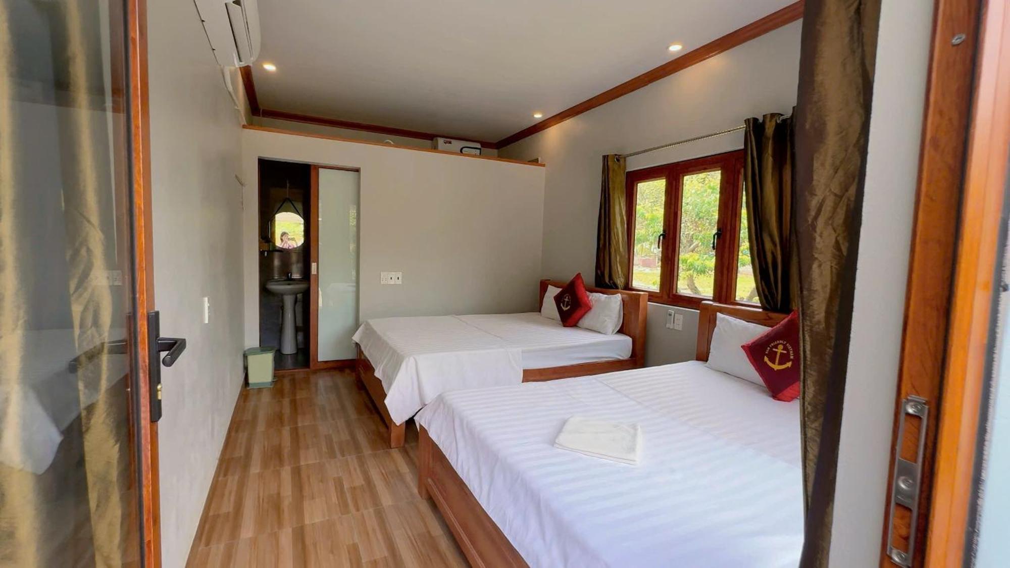 Central Hills Cat Ba Xuân Đám Phòng bức ảnh