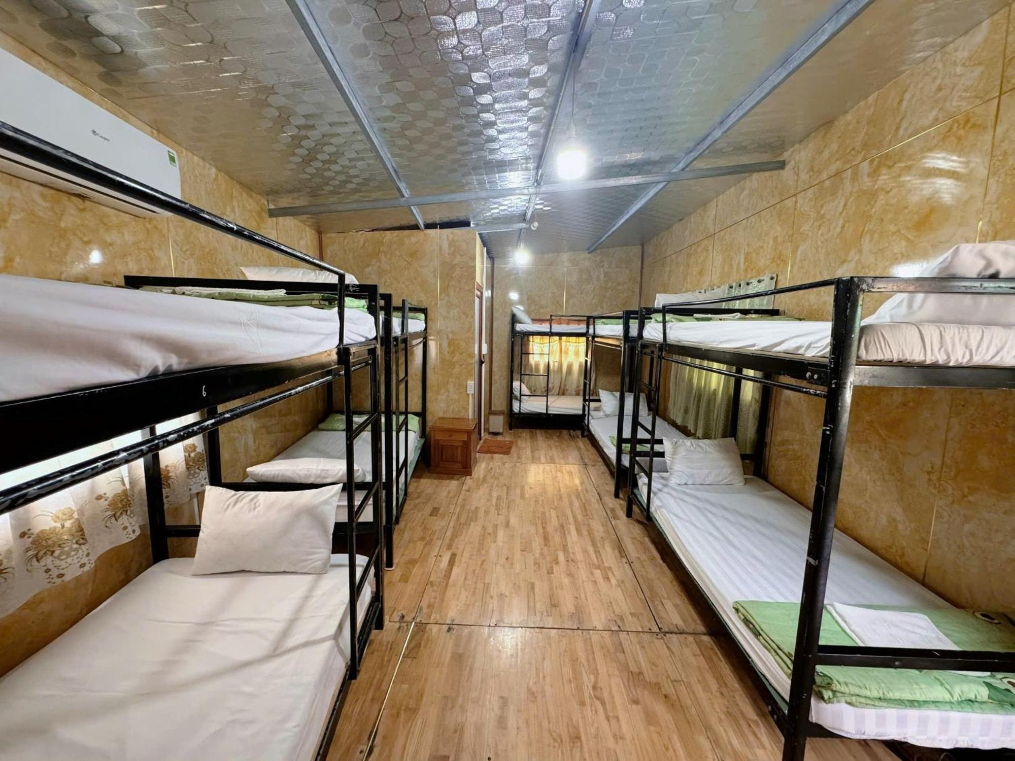 Central Hills Cat Ba Xuân Đám Phòng bức ảnh